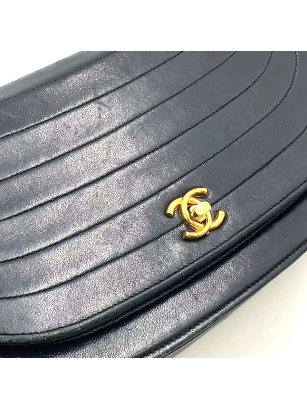 Chanel Half Moon Unknown Lambskin Black Shoulder Bag Gold - Picture 10 of 15